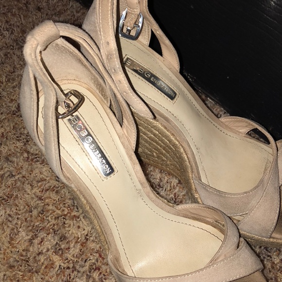 BCBG wedges - Picture 3 of 4